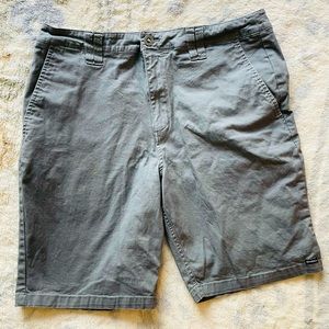 Men’s O’Neil Shorts Size 34.